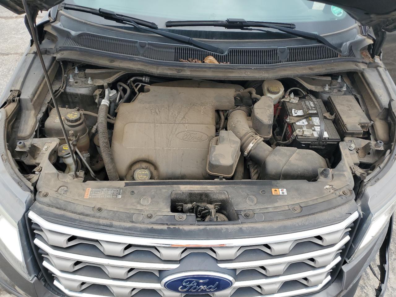 2017 Ford Explorer - Image 12