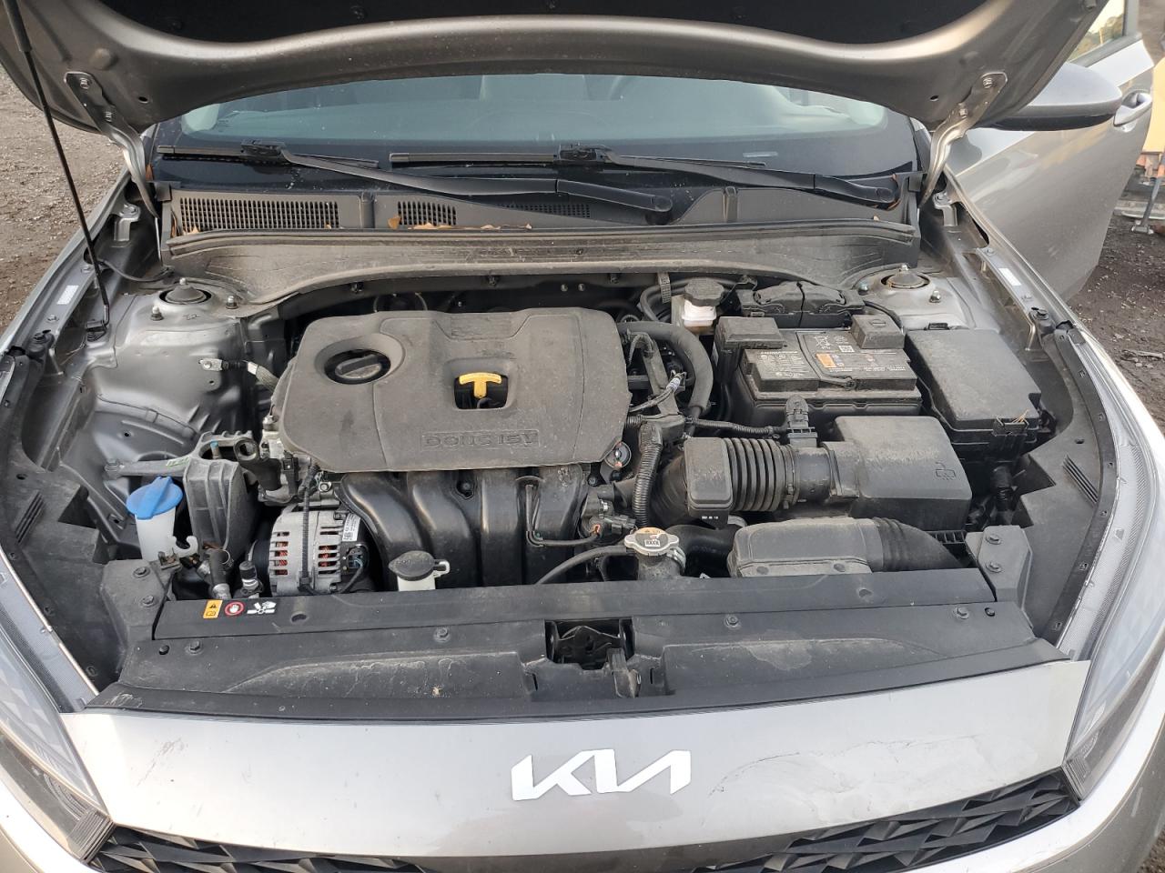 2023 Kia Forte - Image 11