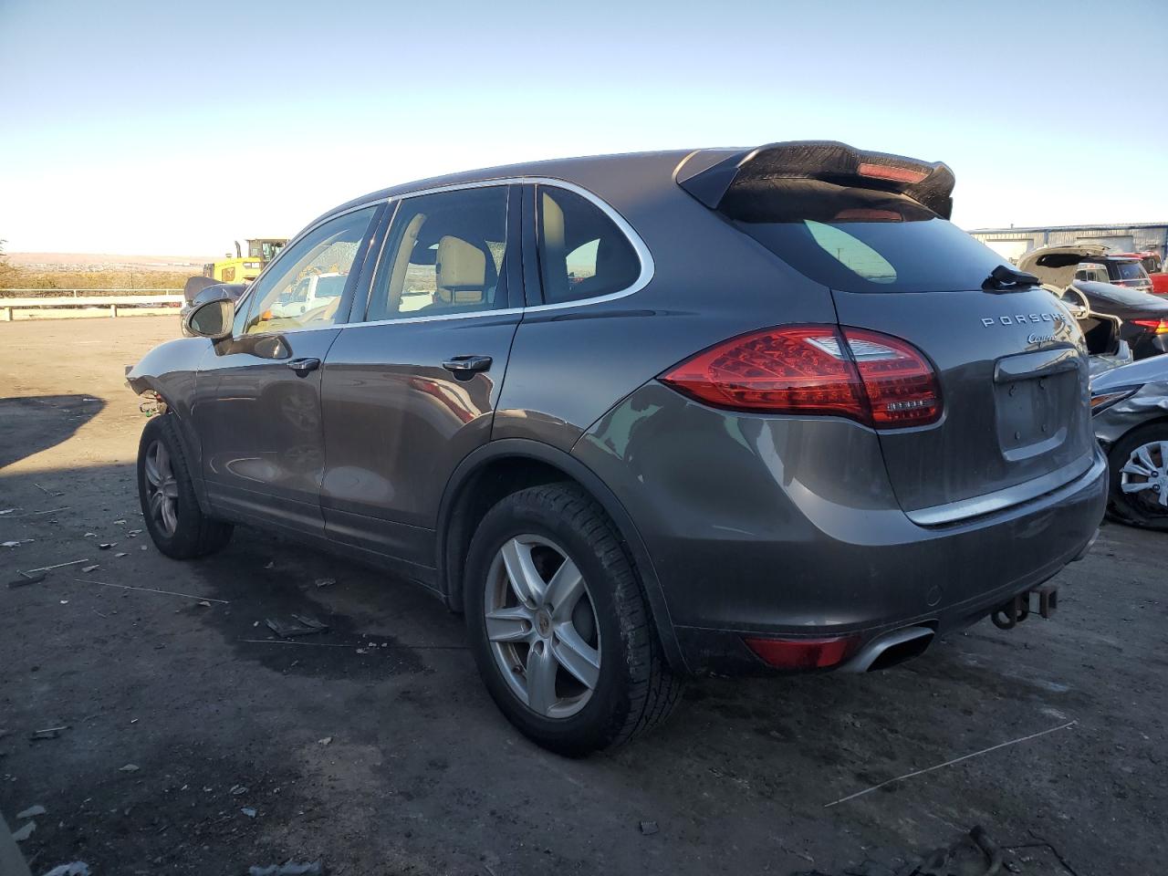 VIN WP1AA2A29ELA94798 2014 PORSCHE CAYENNE no.2