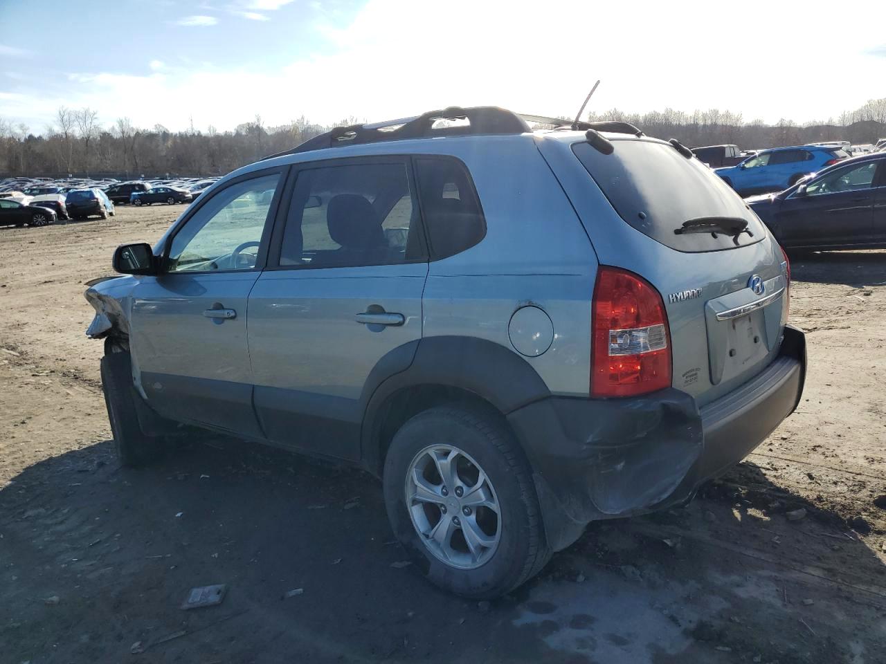 2009 Hyundai Tucson - Image 2