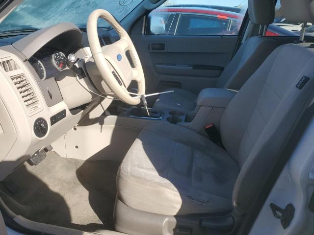  FORD ESCAPE 2012 Белы