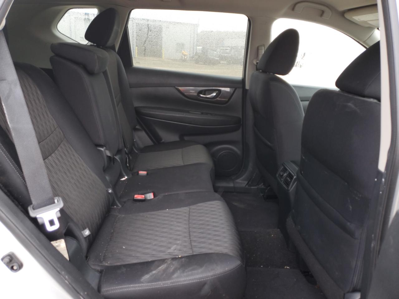2019 Nissan Rogue - Image 11