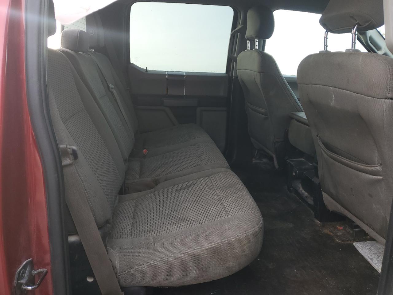 2015 Ford F-150 - Image 10