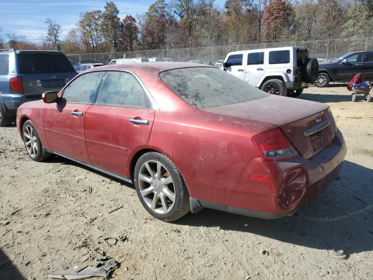 2004 Infiniti M - Image 2
