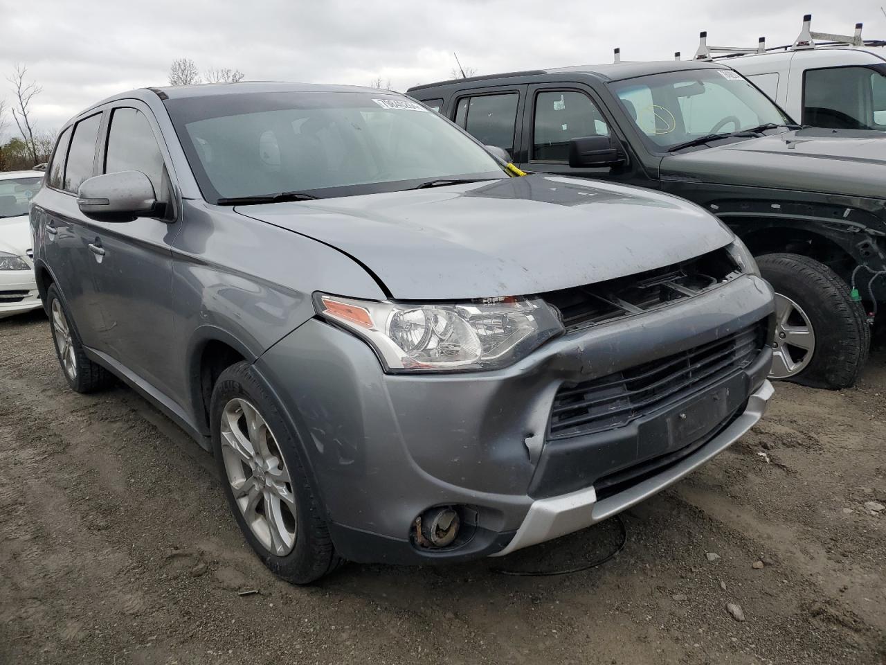 VIN JA4AZ3A35FZ010798 2015 MITSUBISHI OUTLANDER no.4