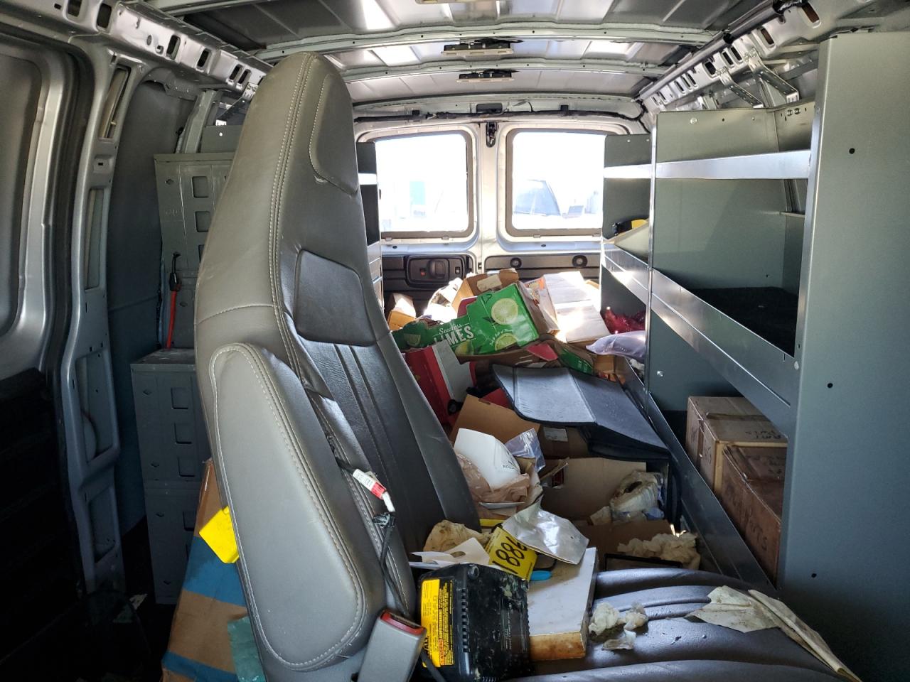2017 Chevrolet Express - Image 10