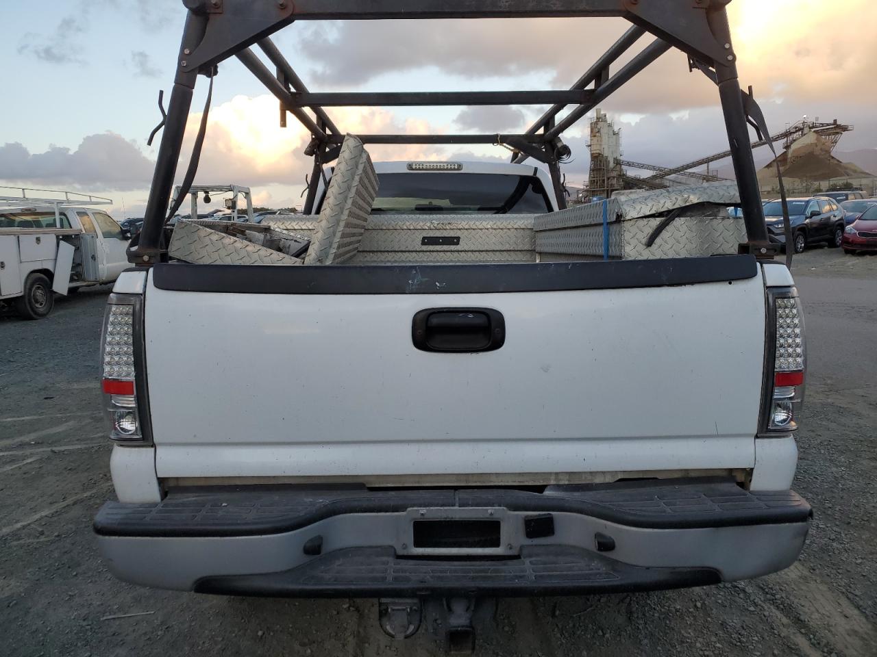 2006 Chevrolet Silverado - Image 6