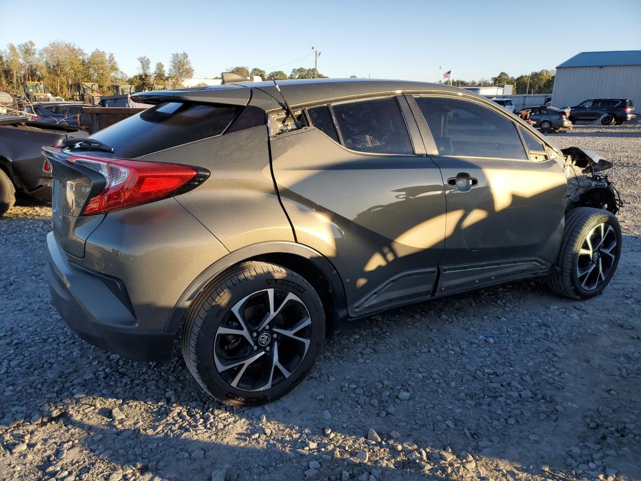 VIN NMTKHMBX8MR120116 2021 TOYOTA C-HR no.3