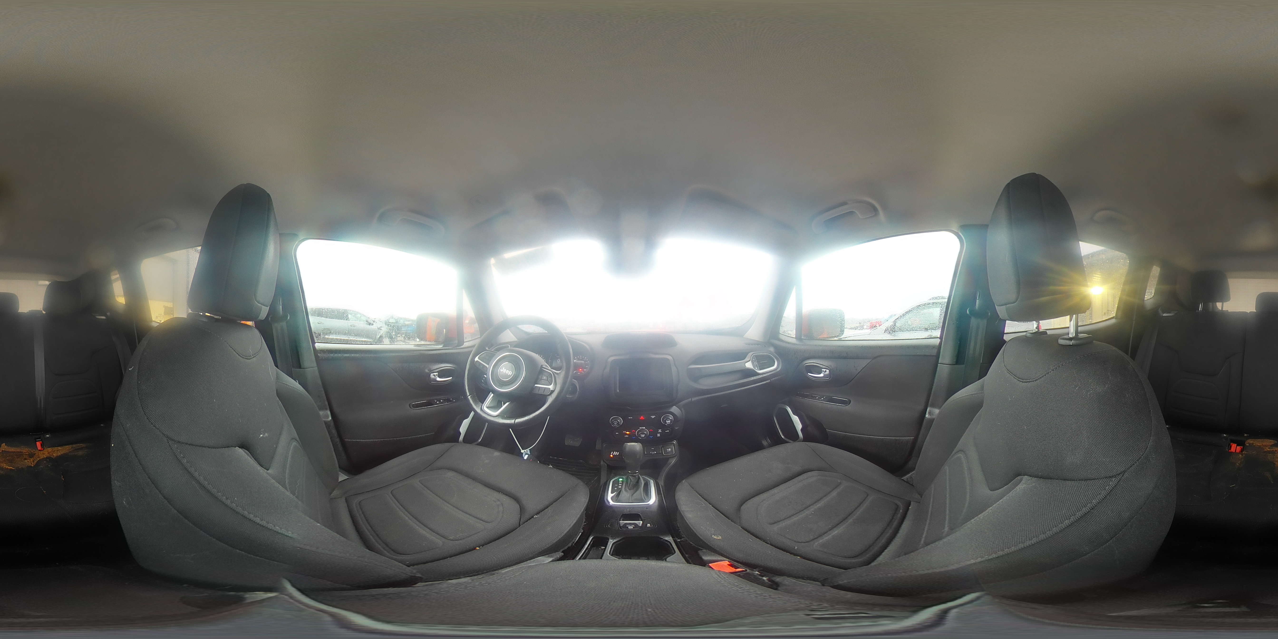 2018 Jeep Renegade - Image 15