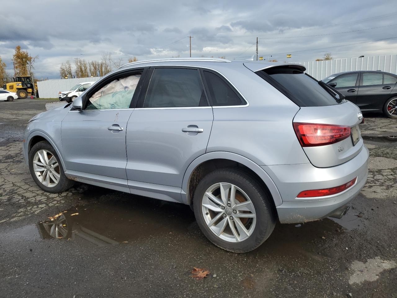 VIN WA1EFCFS2GR014142 2016 AUDI Q3 no.2