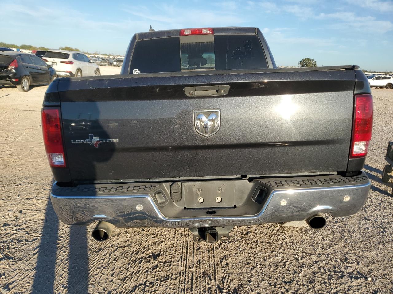 2016 RAM 1500 - Image 6