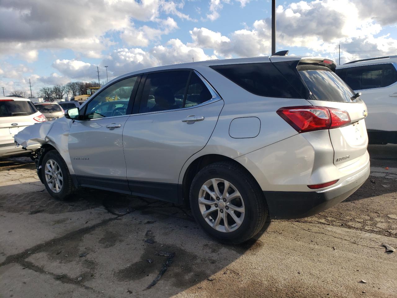 2019 Chevrolet Equinox - Image 2