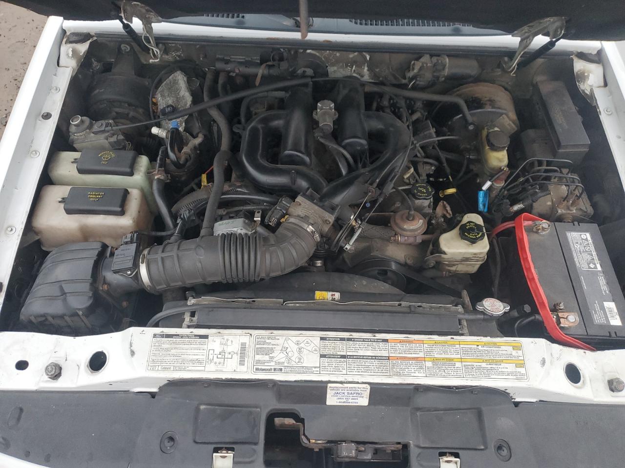 2000 Ford Explorer - Image 13