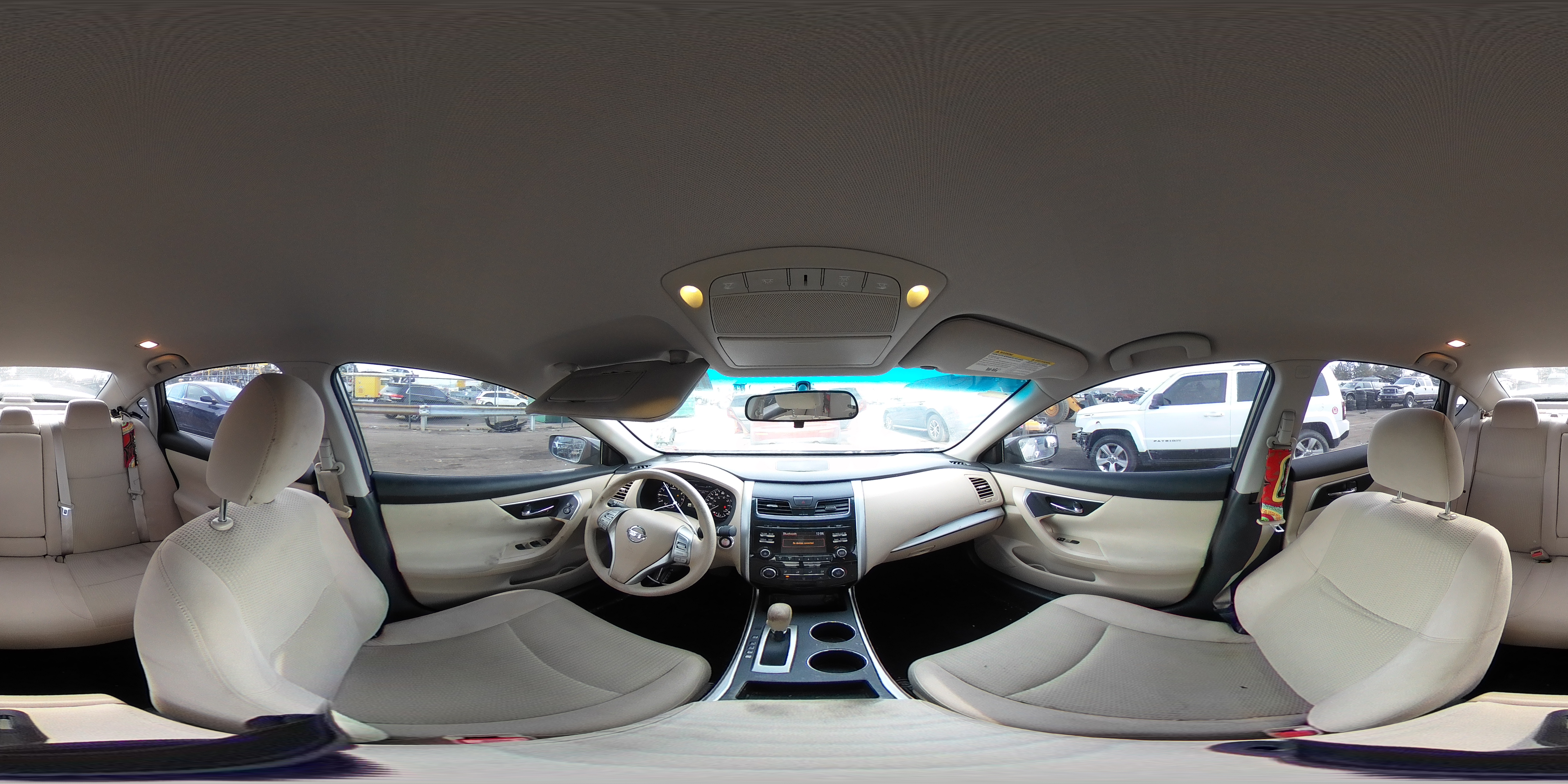 2015 Nissan Altima - Image 12