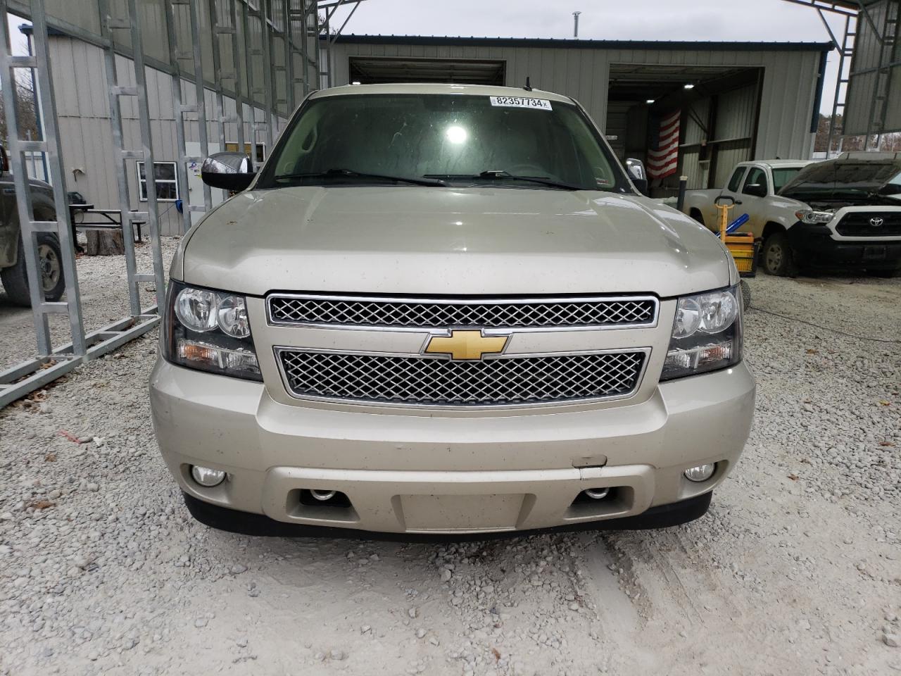 2013 Chevrolet Suburban - Image 5