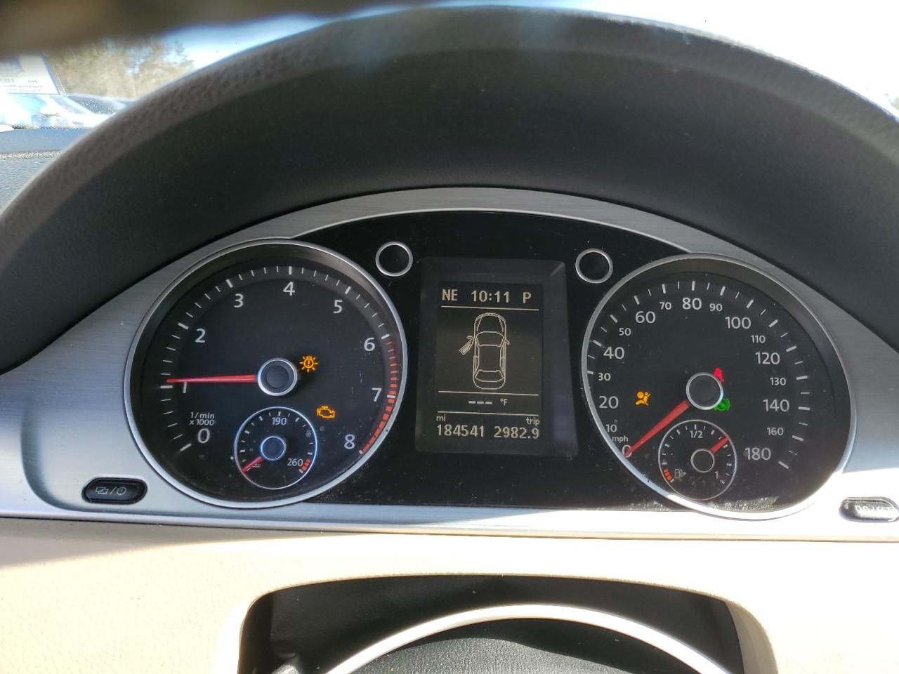2013 Volkswagen Passat CC - Image 9