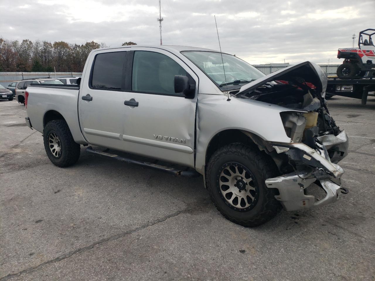2011 Nissan Titan - Image 4