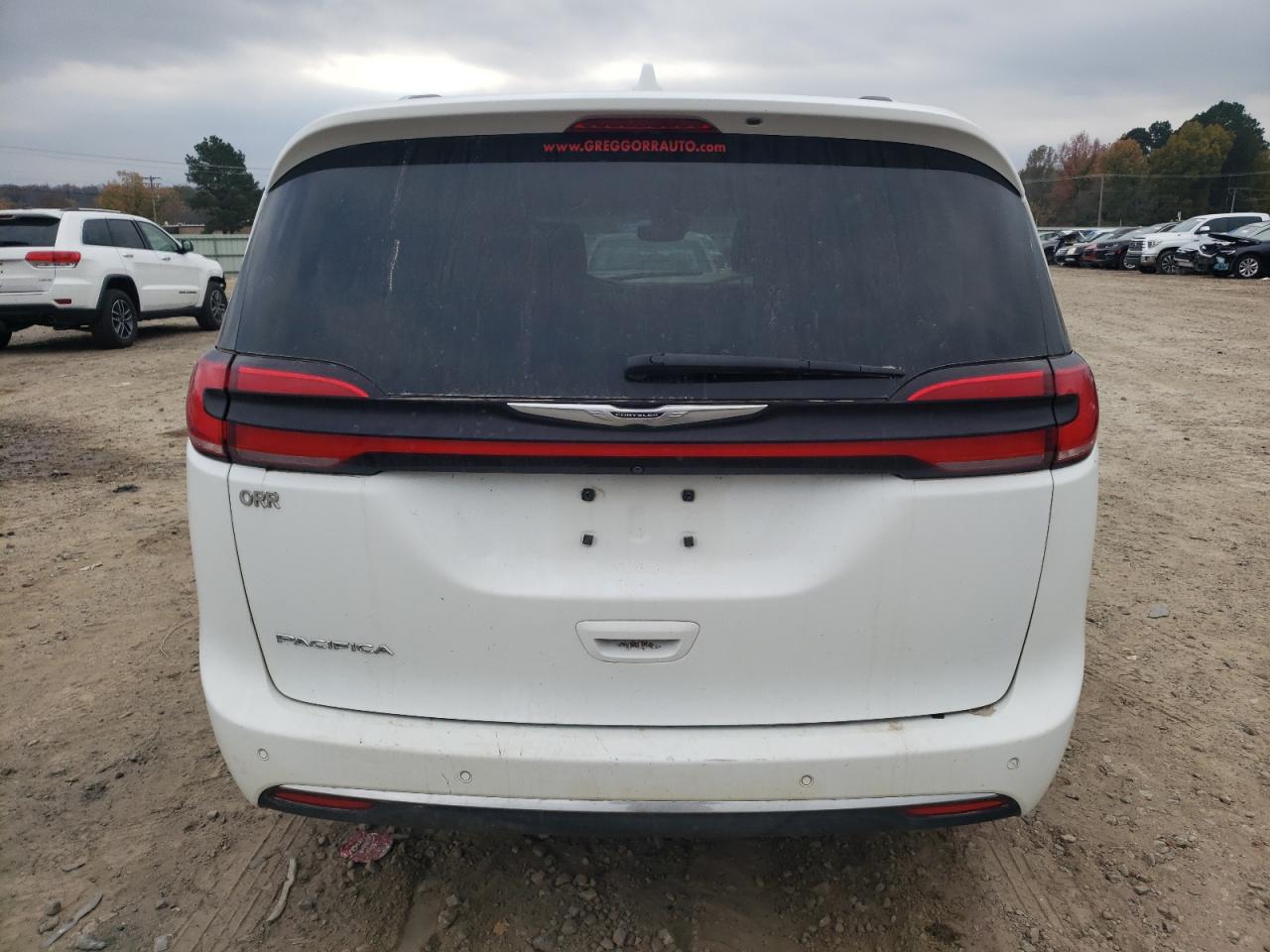 2021 Chrysler Pacifica - Image 6