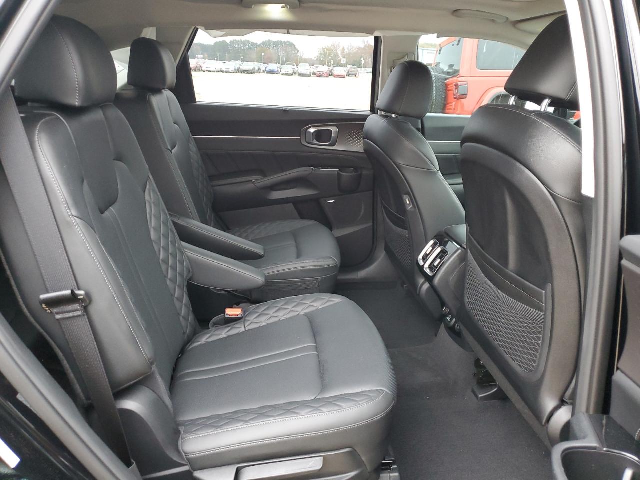 2023 Kia Sorento - Image 11