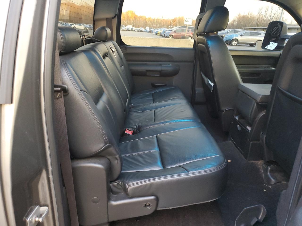 2013 Chevrolet Silverado - Image 10