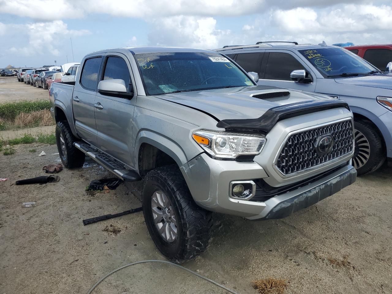 VIN 5TFAX5GN8HX075725 2017 TOYOTA TACOMA no.4