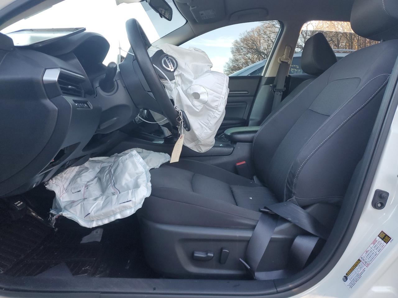 2019 Nissan Altima - Image 7