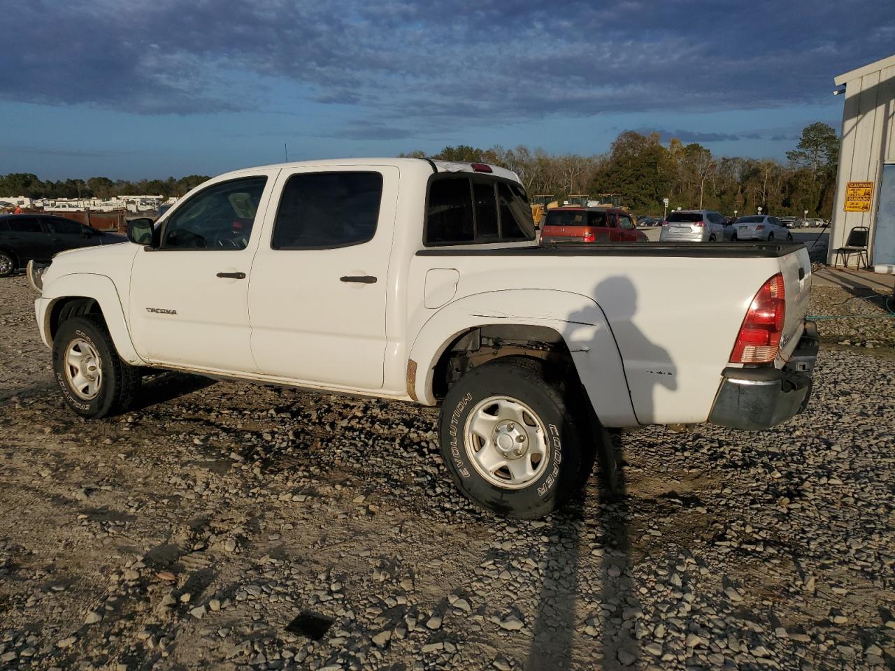 2005 Toyota Tacoma - Image 2