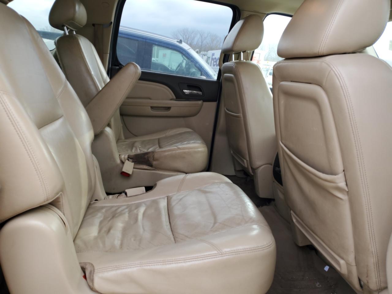 2009 GMC Yukon - Image 11