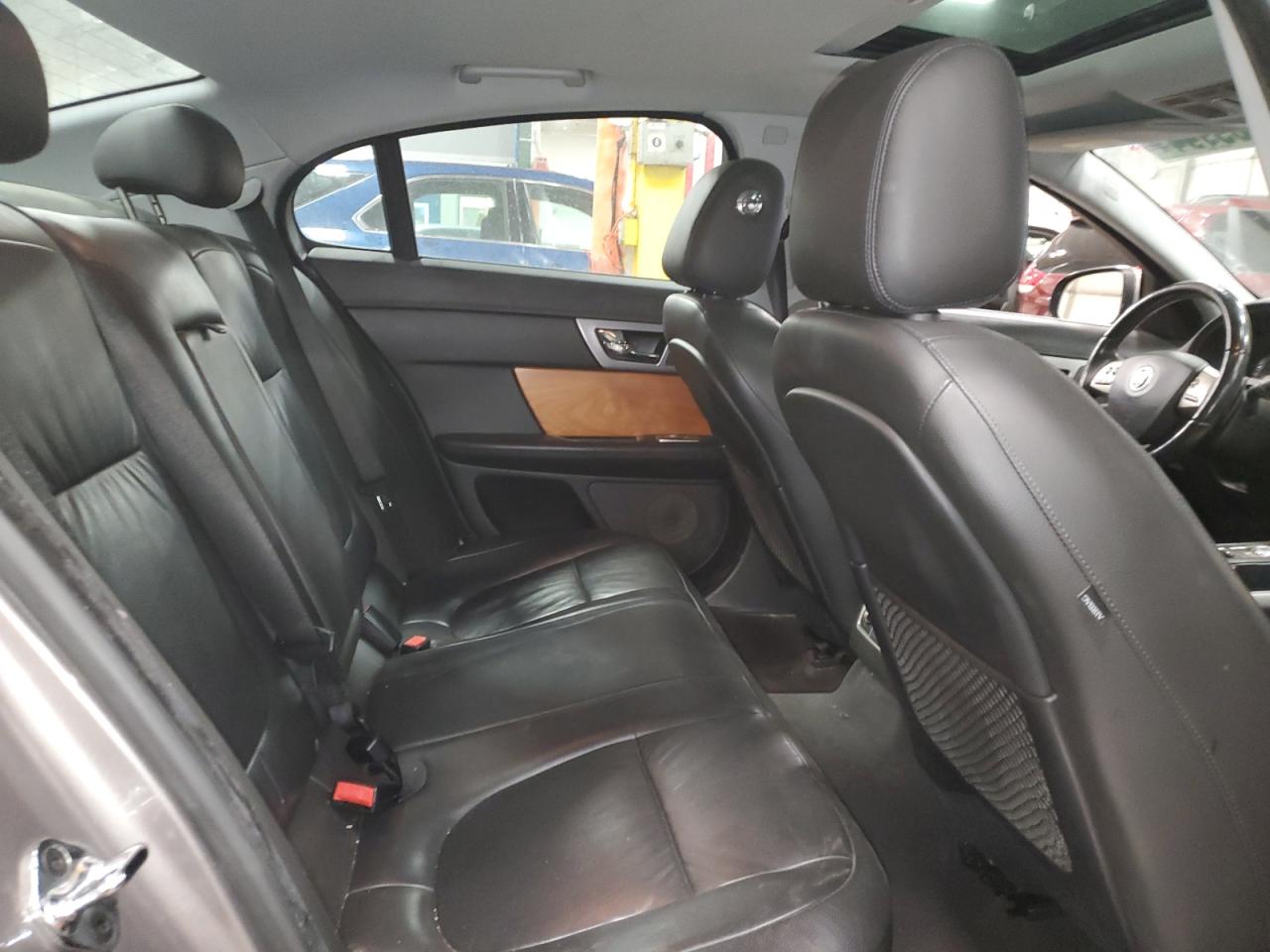 2010 Jaguar Xf Luxury VIN: SAJWA0FA1AHR66076 Lot: 82639944