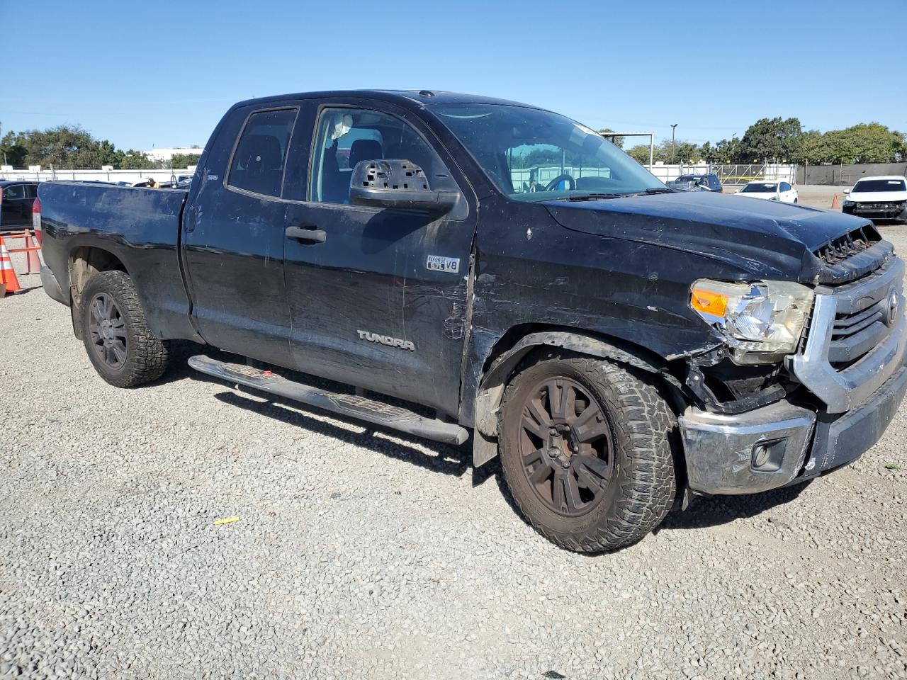 2014 Toyota Tundra - Image 4