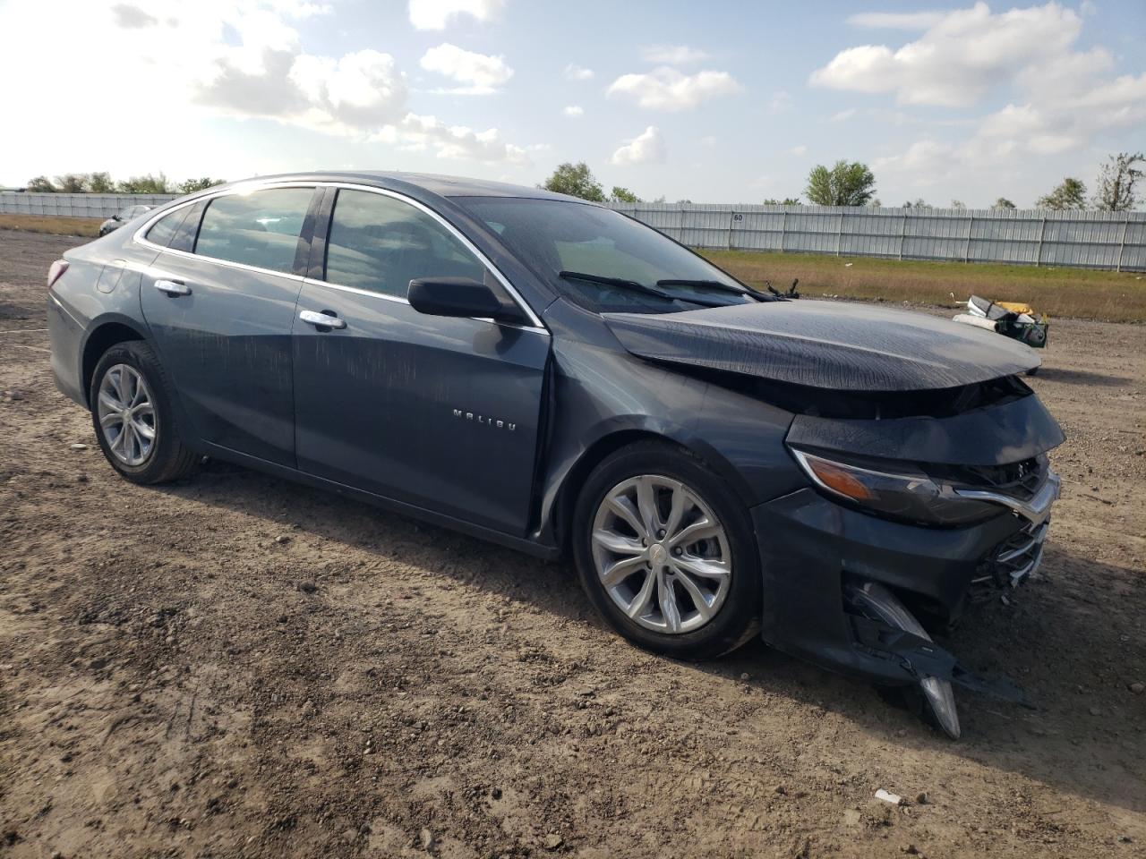 2021 Chevrolet Malibu - Image 4