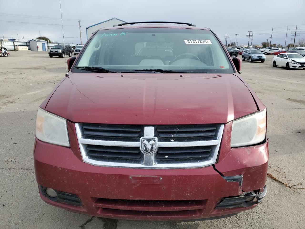 2010 Dodge Caravan - Image 5
