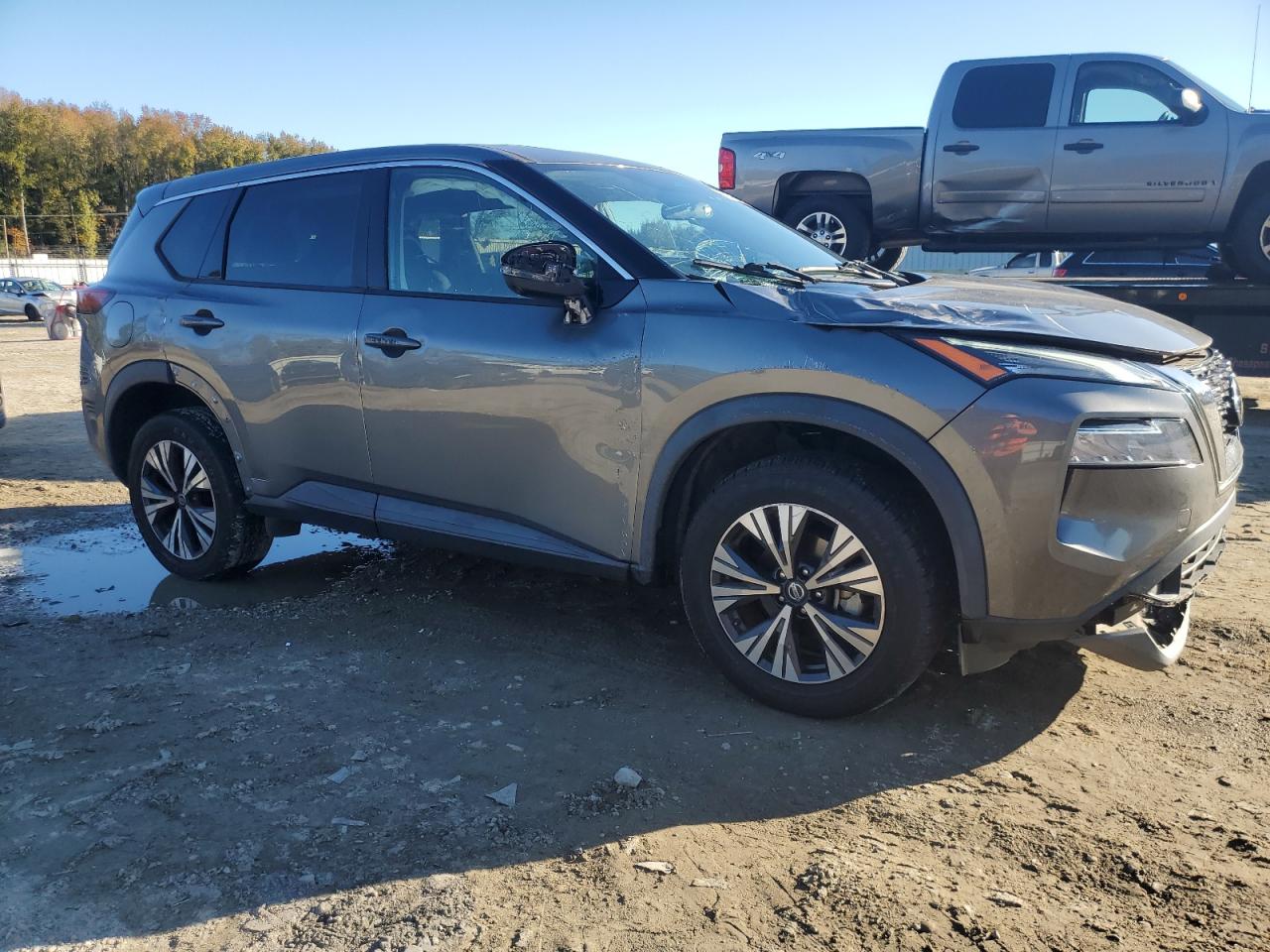 2021 Nissan Rogue - Image 4