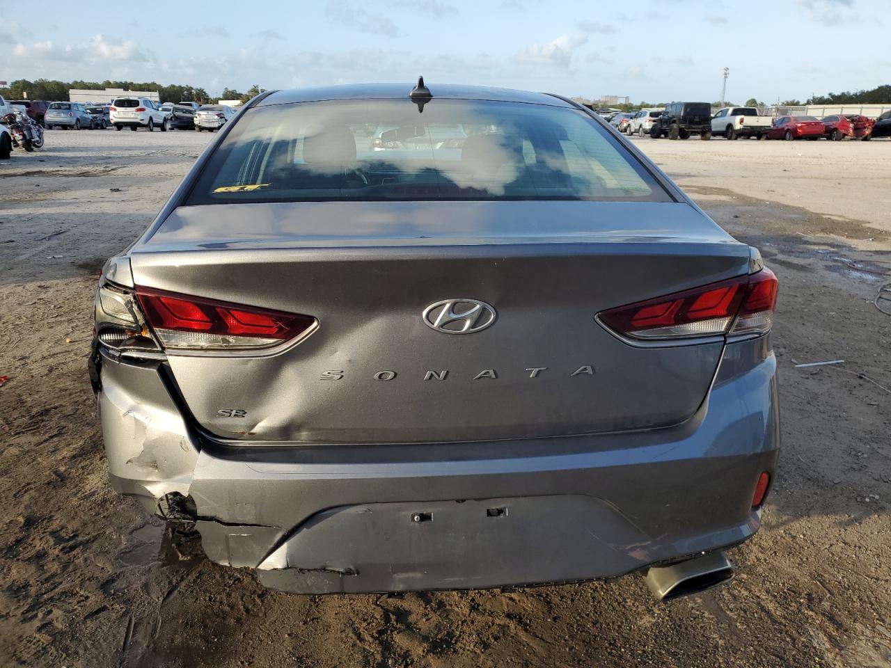 2018 Hyundai Sonata - Image 6
