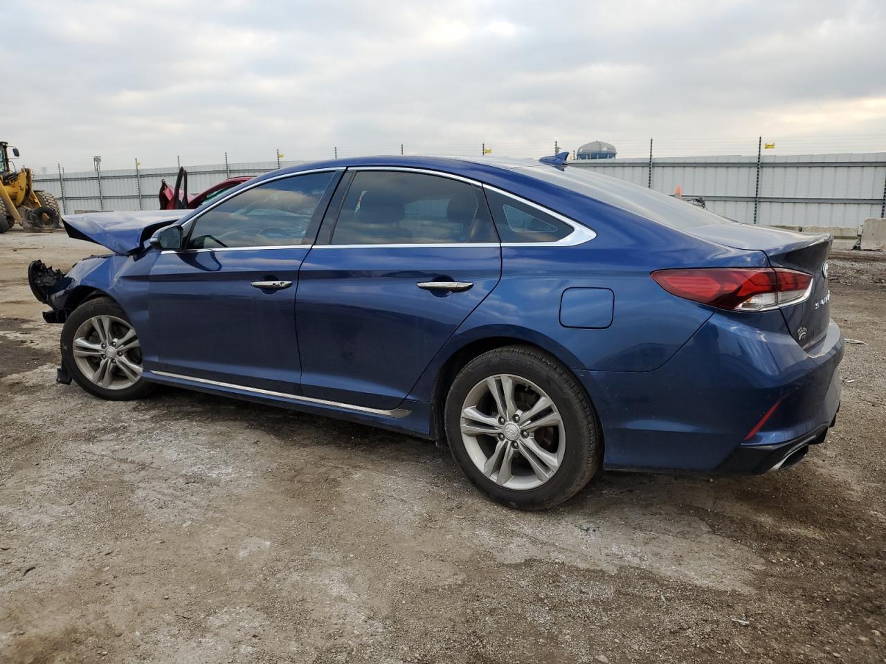 2018 Hyundai Sonata - Image 2