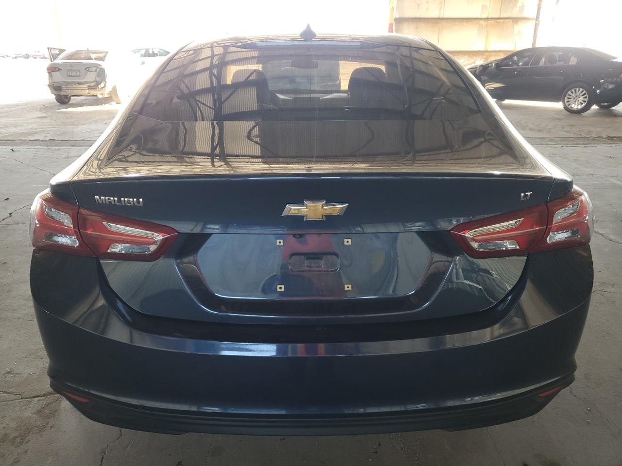 2020 Chevrolet Malibu - Image 6