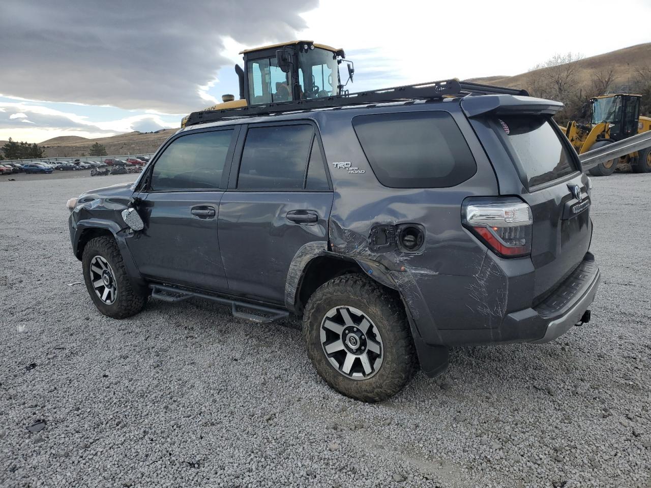 2020 Toyota 4Runner - Image 2