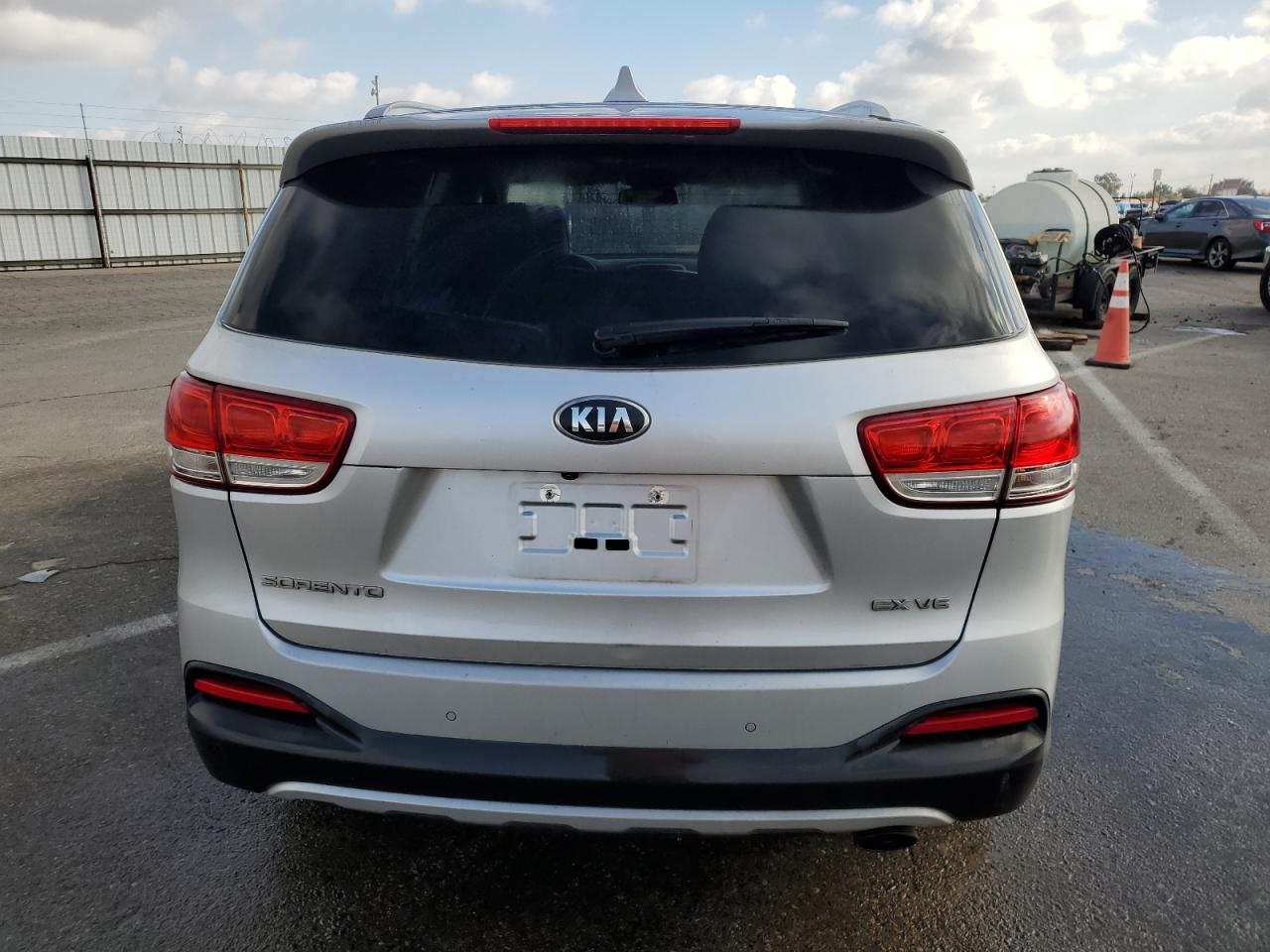 2016 Kia Sorento Ex VIN: 5XYPH4A56GG181134 Lot: 80574834