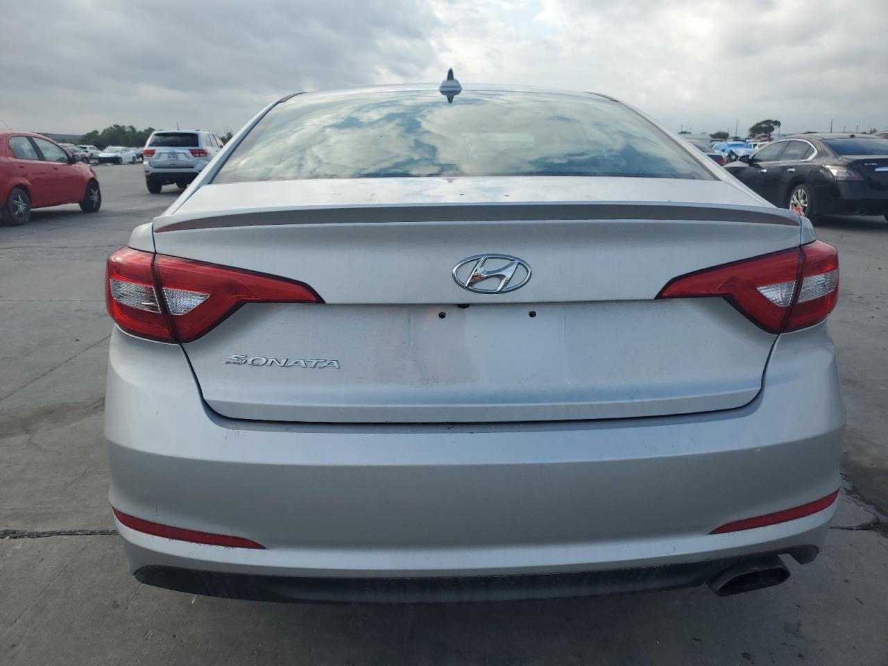 2016 Hyundai Sonata - Image 6