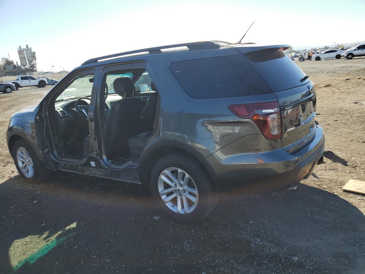 1FM5K8GT2FGB74095 2015 FORD EXPLORER - Image 2