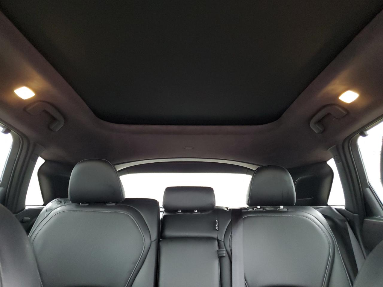 2019 Infiniti QX50 - Image 10