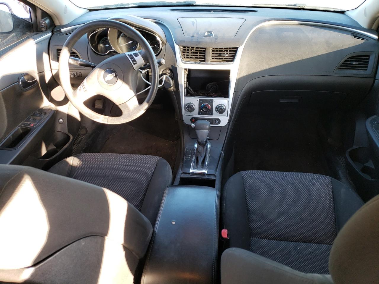 2009 Chevrolet Malibu - Image 8