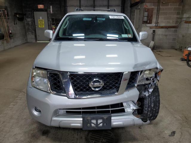  NISSAN PATHFINDER 2012 Серебристый