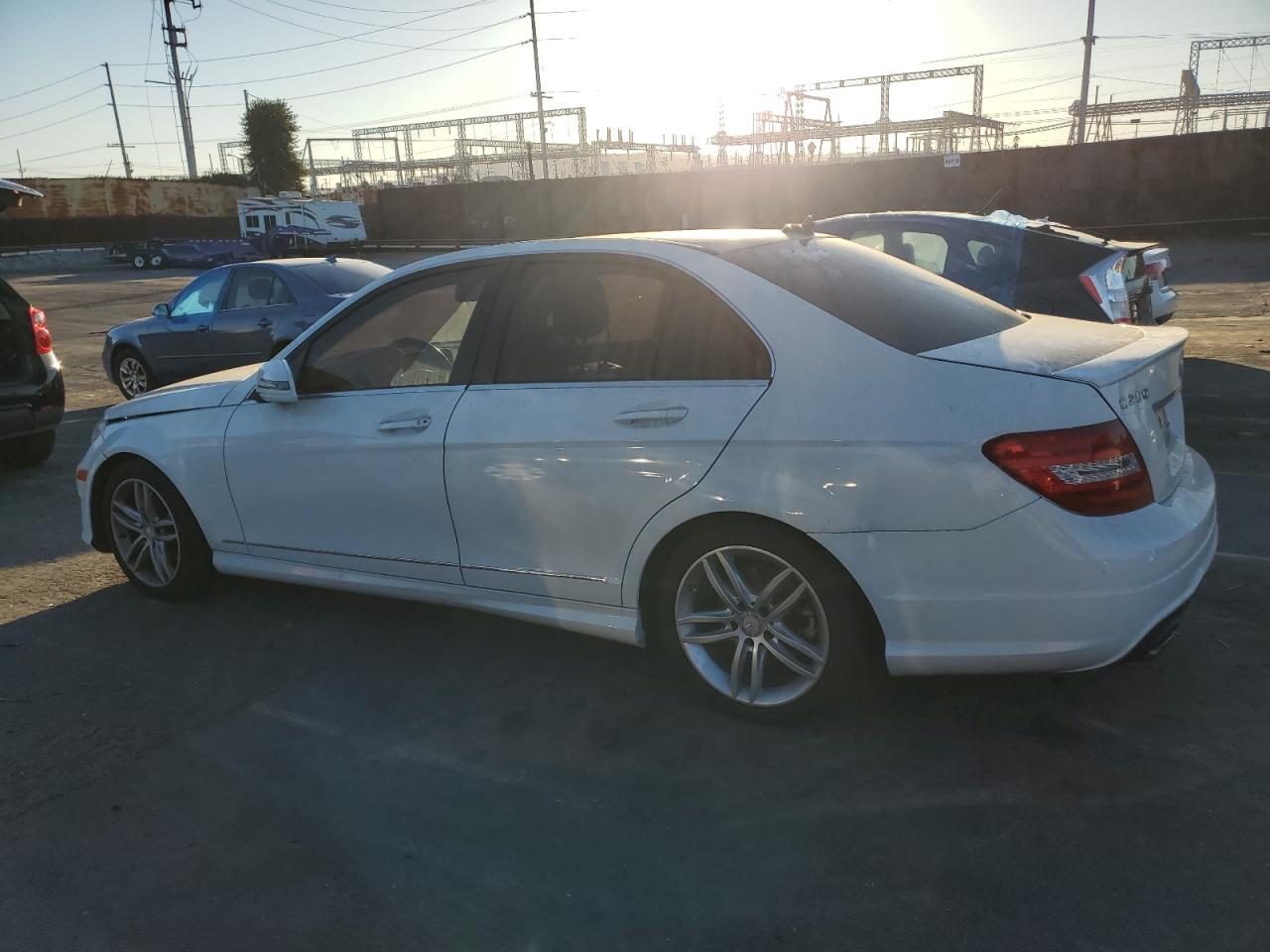 VIN WDDGF4HB0EA905257 2014 MERCEDES-BENZ C-CLASS no.2