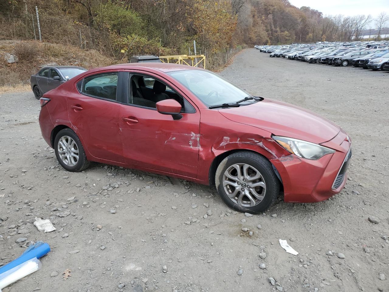 VIN 3MYDLBZVXGY115970 2016 TOYOTA SCION no.4