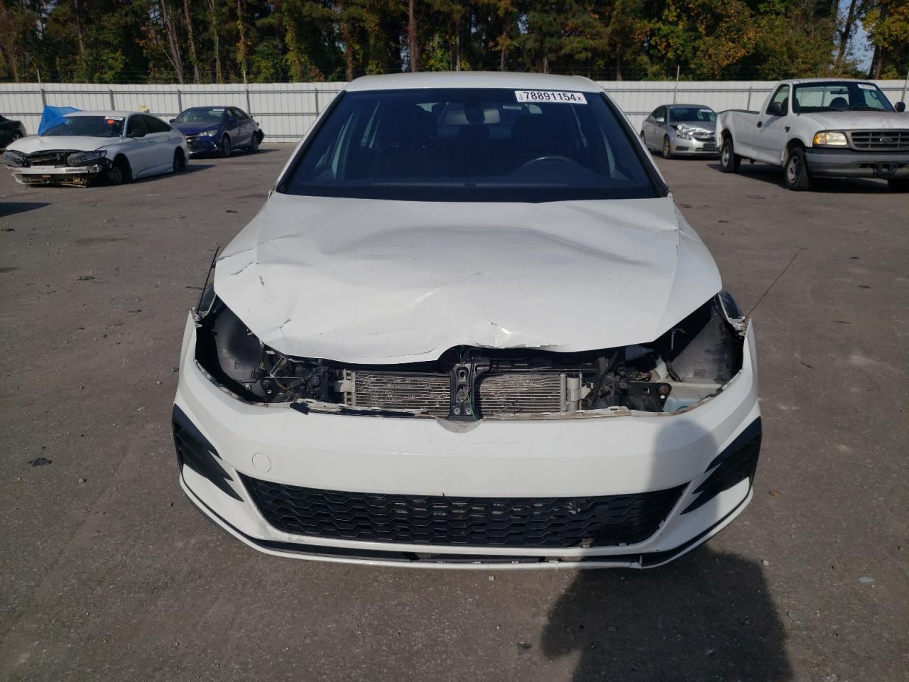 2019 Volkswagen GTI - Image 5