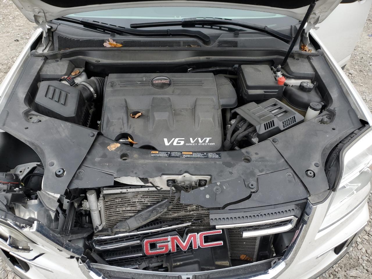 2016 GMC Terrain - Image 13