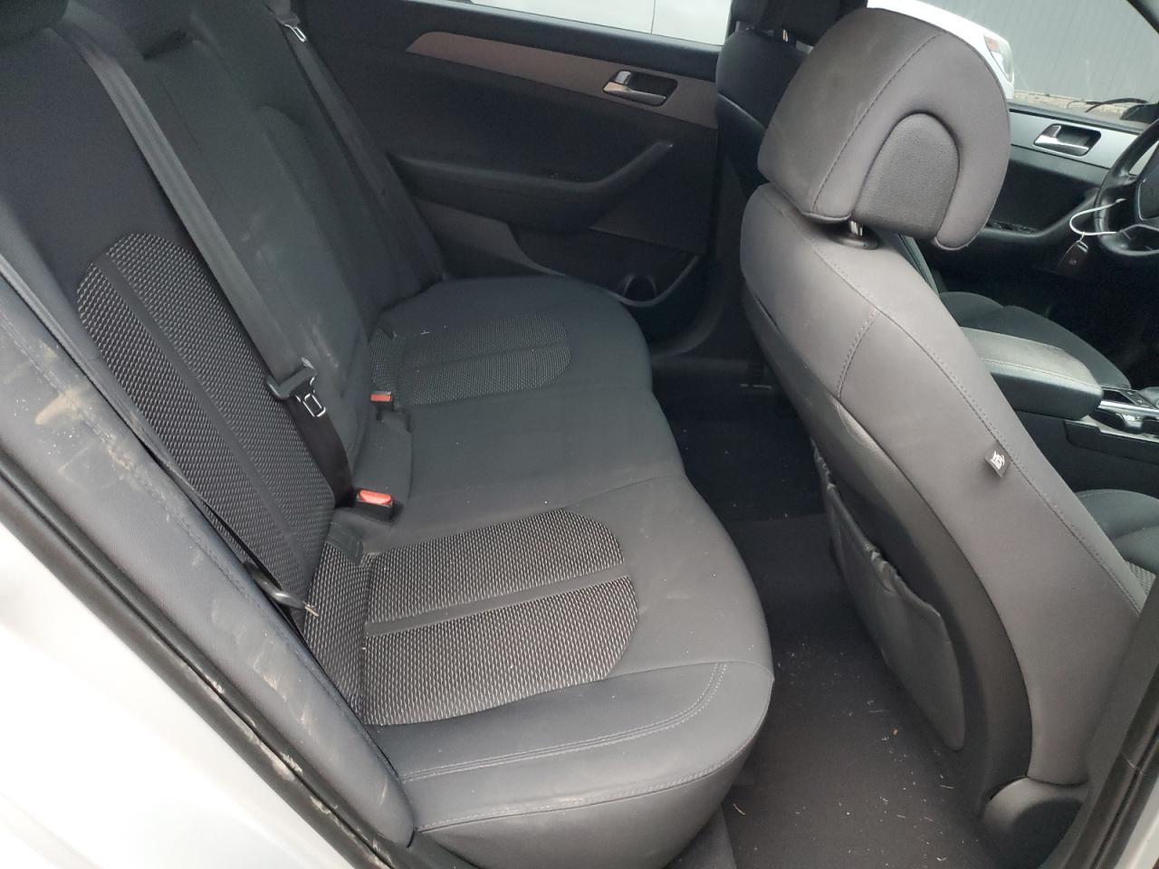 2017 Hyundai Sonata - Image 10