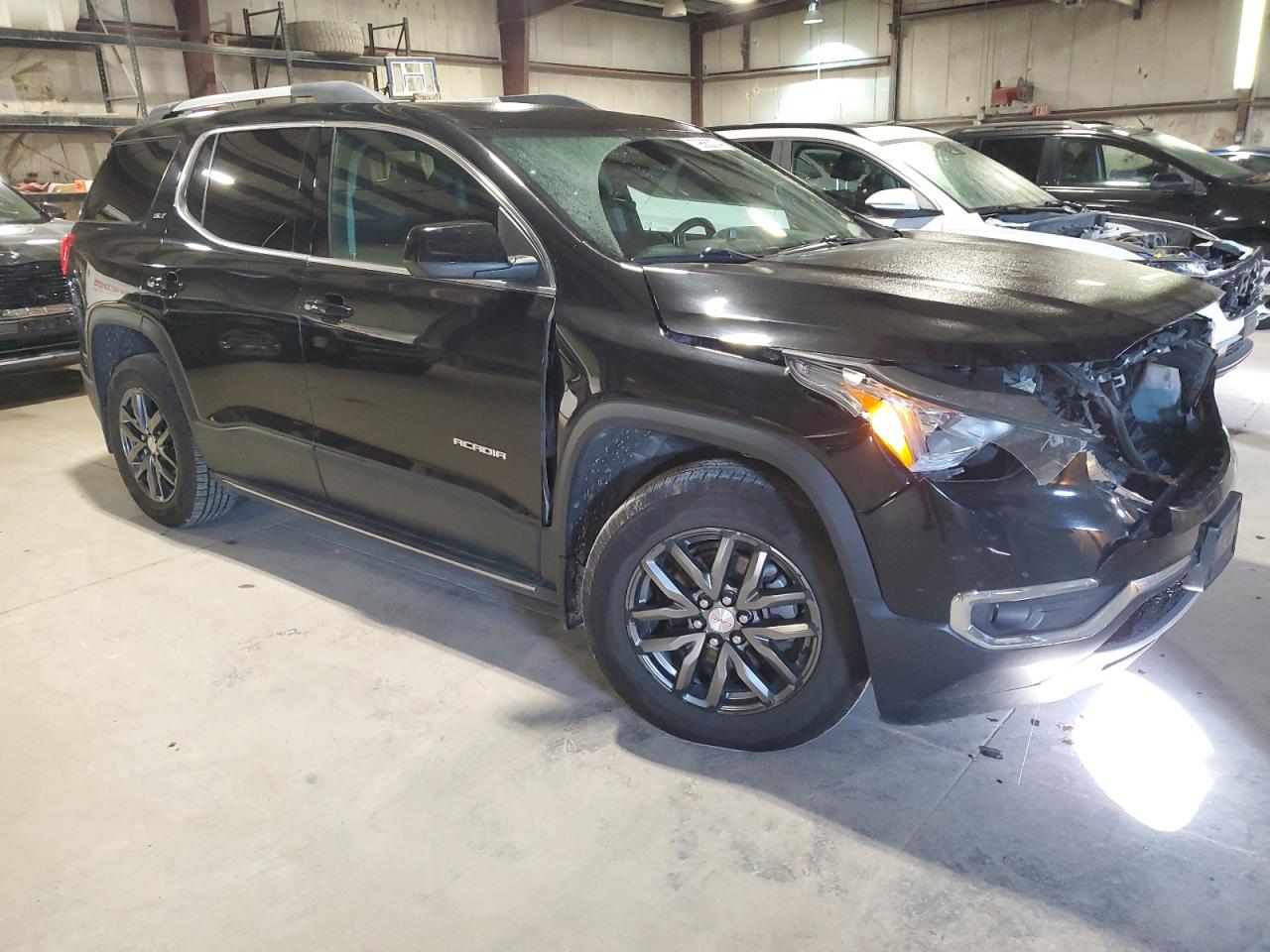 2017 GMC Acadia - Image 4