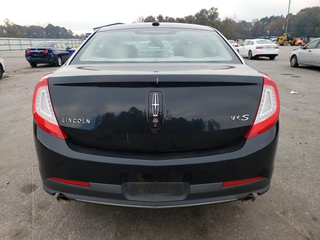 2014 Lincoln MKS - Image 6